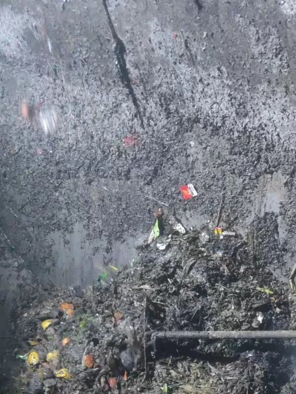 宋洛乡污水池清理